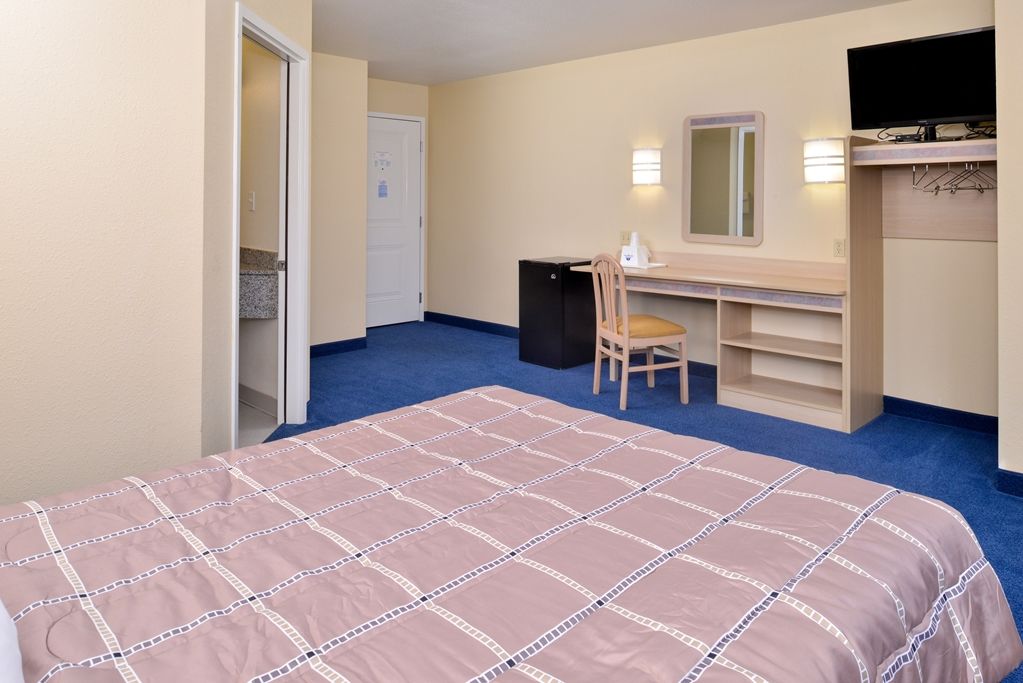 Hotel Baymont By Wyndham Kingdom